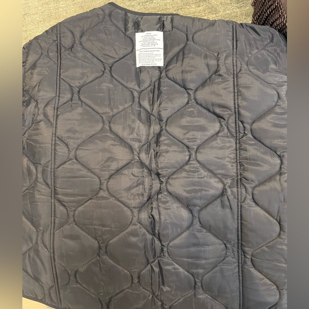 NWT THE FRANKIE SHOP TEDDY QUILTED JACKET - BLACK-PLEASE READ LISTING DETAILS - Picture 7 of 10